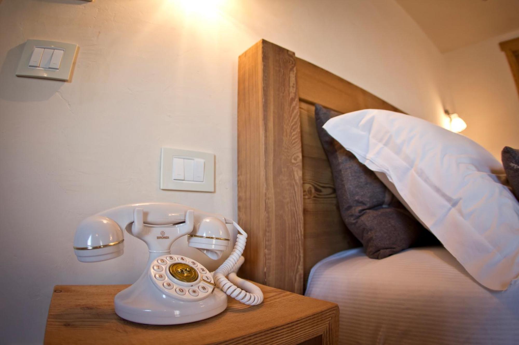 Le Petit Relais Hotel Валпелине Екстериор снимка