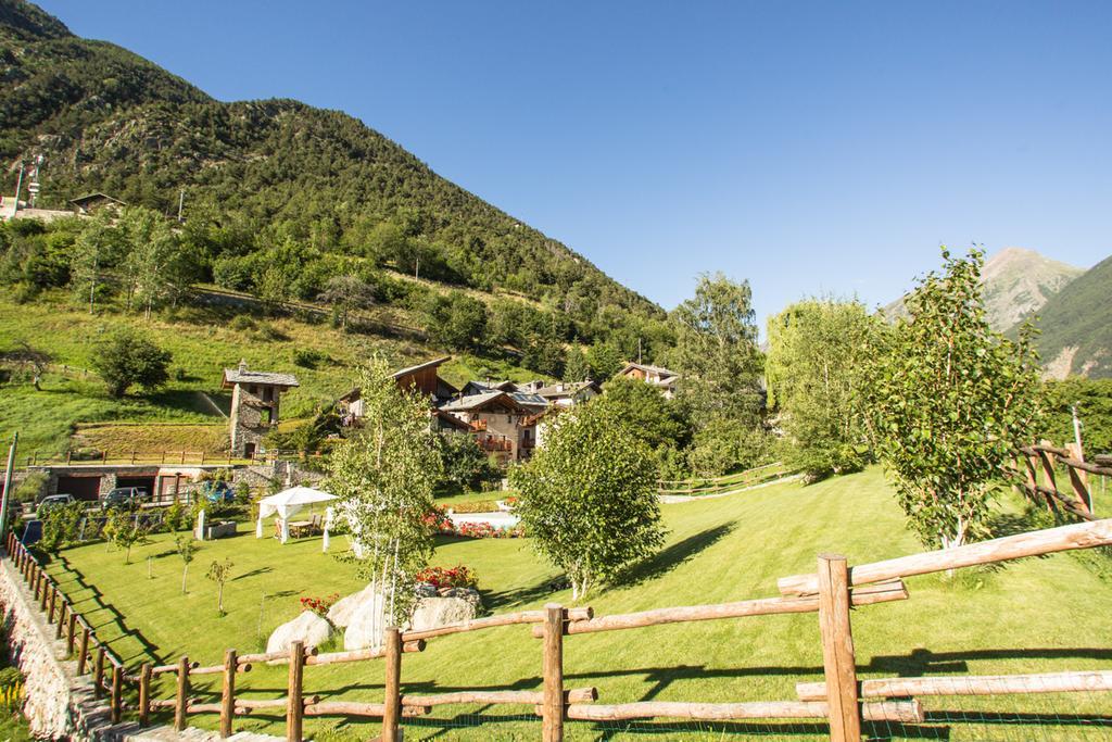 Le Petit Relais Hotel Валпелине Екстериор снимка